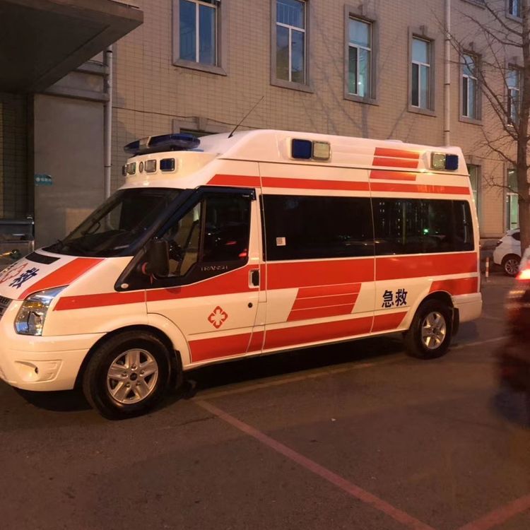 宁蒗夜间租赁救护车护送病人转院：安全转运的 8 大核心注意事项